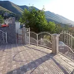 فندق مبيت وإفطار Hyka Stone House