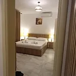 Hyka Stone House فندق مبيت وإفطار 3*