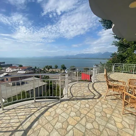 Hyka Stone House Shkoder Bed & Breakfast