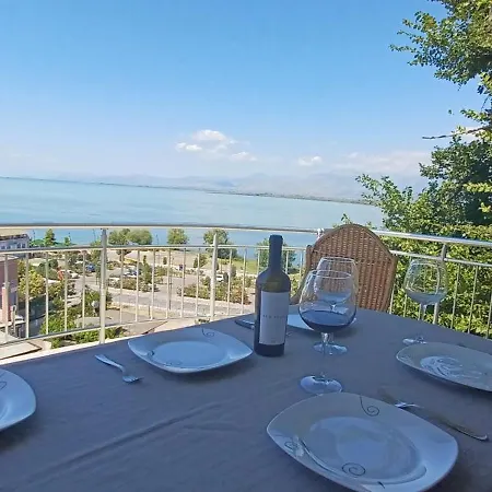 Hyka Stone House 3* Shkoder