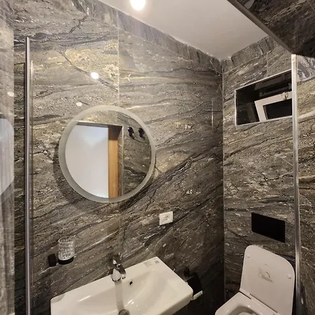 Hyka Stone House Shkoder Bed & Breakfast