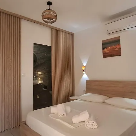 Hyka Stone House 3*