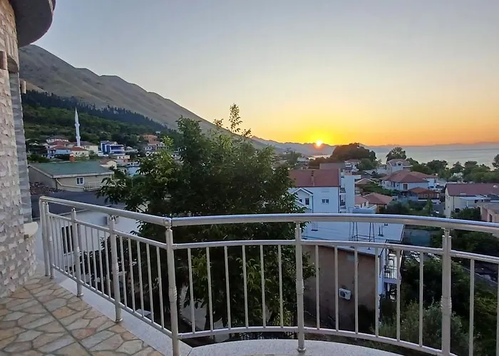 Bed and breakfast Hyka Stone House 3*