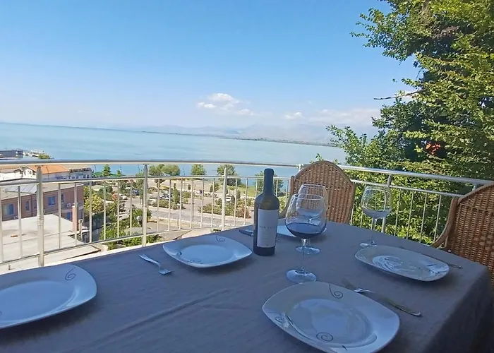 Hyka Stone House 3* Shkodër