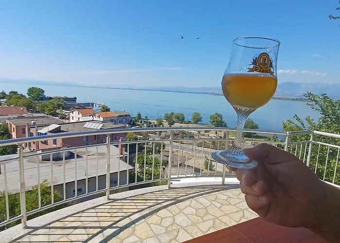 Hyka Stone House 3* Shkodër