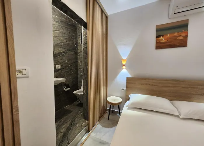 Hyka Stone House 3* Shkodër