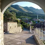B&B Hyka Stone House