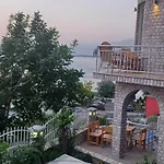 Hyka Stone House 3*
