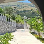 Bed & Breakfast Hyka Stone House 3*