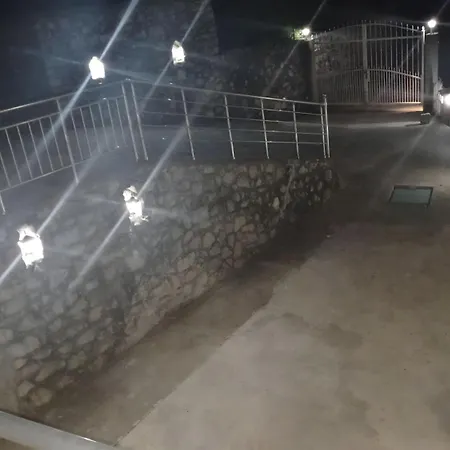 Hyka Stone House Bed & Breakfast Shkodër