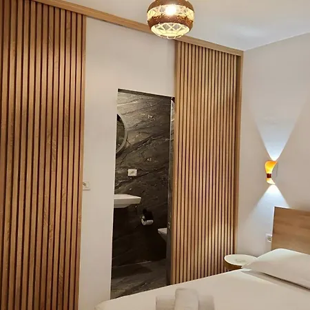 Hyka Stone House Shkoder Bed & Breakfast *