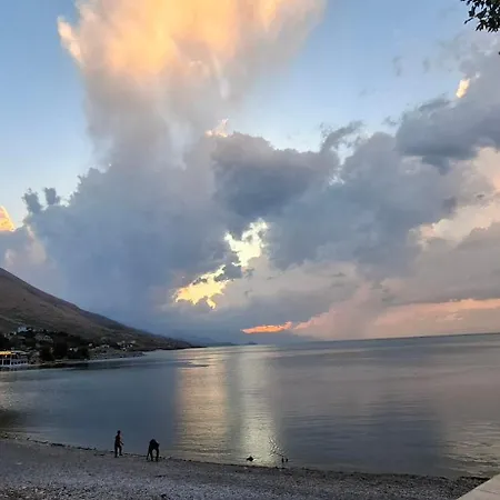 Hyka Stone House Bed & Breakfast 3*