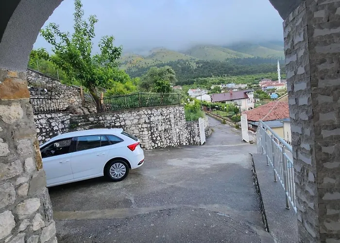 Hyka Stone House فندق مبيت وإفطار 3*