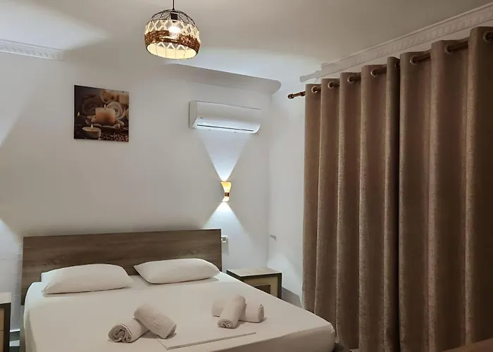 Hyka Stone House 3* شكودر